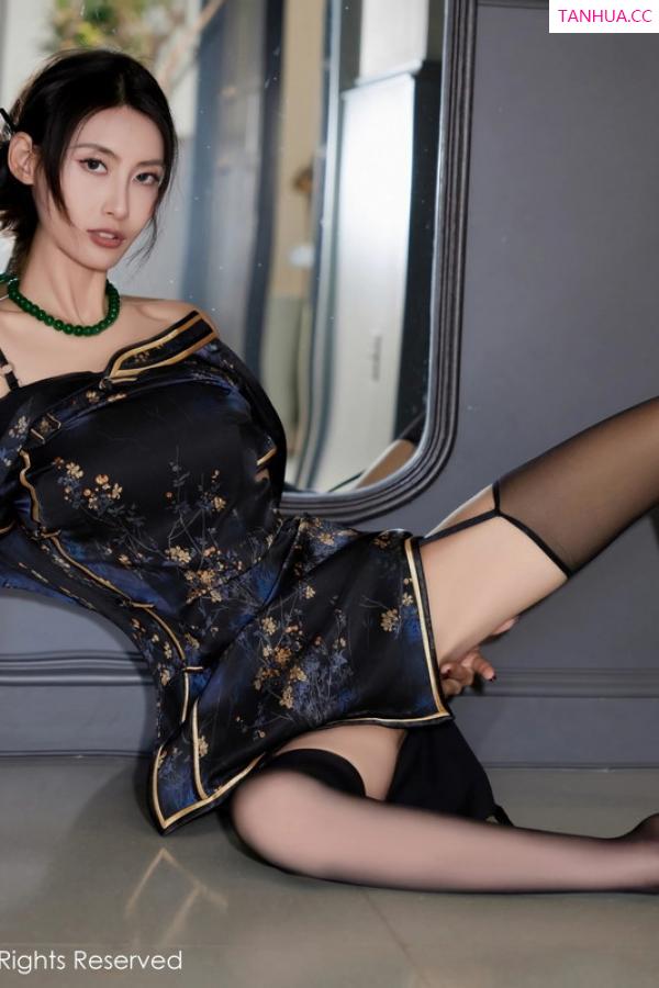   [XiuRen]高清写真图 2023.11.14 No.7656 lingyu69 旗袍黑丝第44张图片